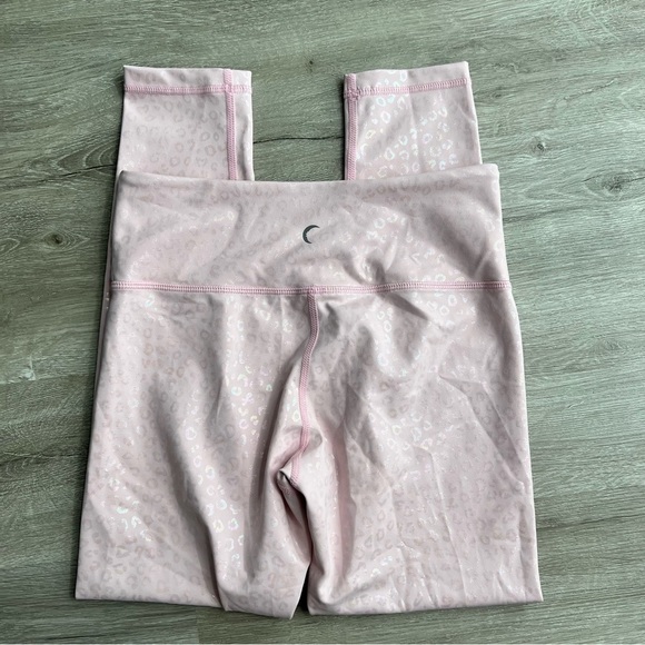 ZYIA Pants - Zyia Active Leggings Shimmer Iridescent Rainbow Cheetah Unicorn Light 4